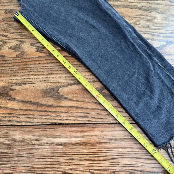 Levi’s 501 Cropped Button Fly 100% Cotton Raw Hem Jeans Faded Black Women’s 31 - Picture 3 of 8